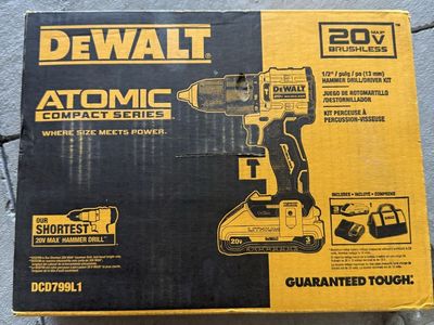 Dewalt 20 volt 1/2 cordless drill