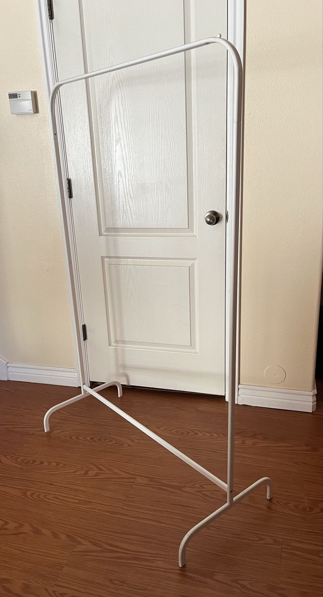 White Metal Freestanding Clothes Clothing Garment Rack