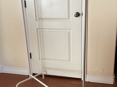 White Metal Freestanding Clothes Clothing Garment Rack