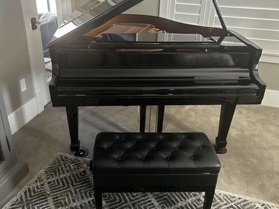 Kohler & Campbell KIG-47 Baby Grand Piano - Black Polished Finish with Bench