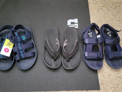 Boys Sandals Size 5 Lot