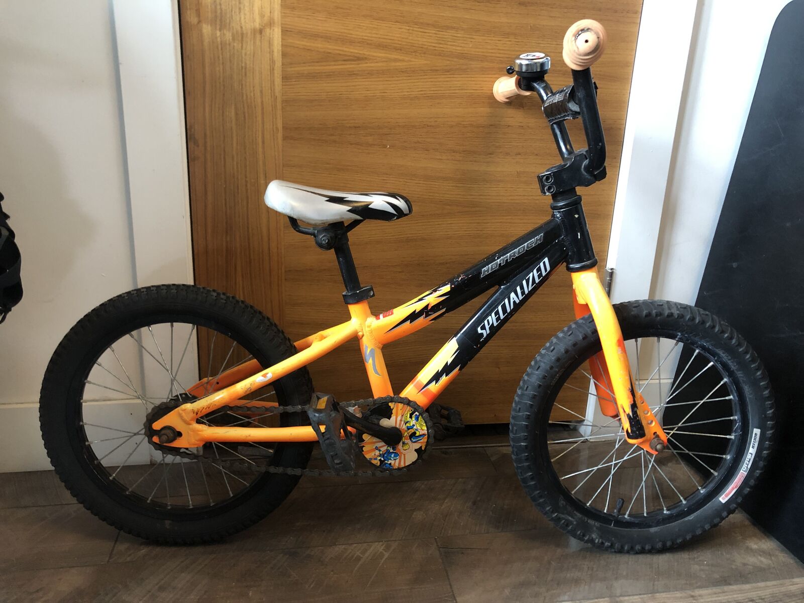 Specialized HotRock 16 in Kids Bike