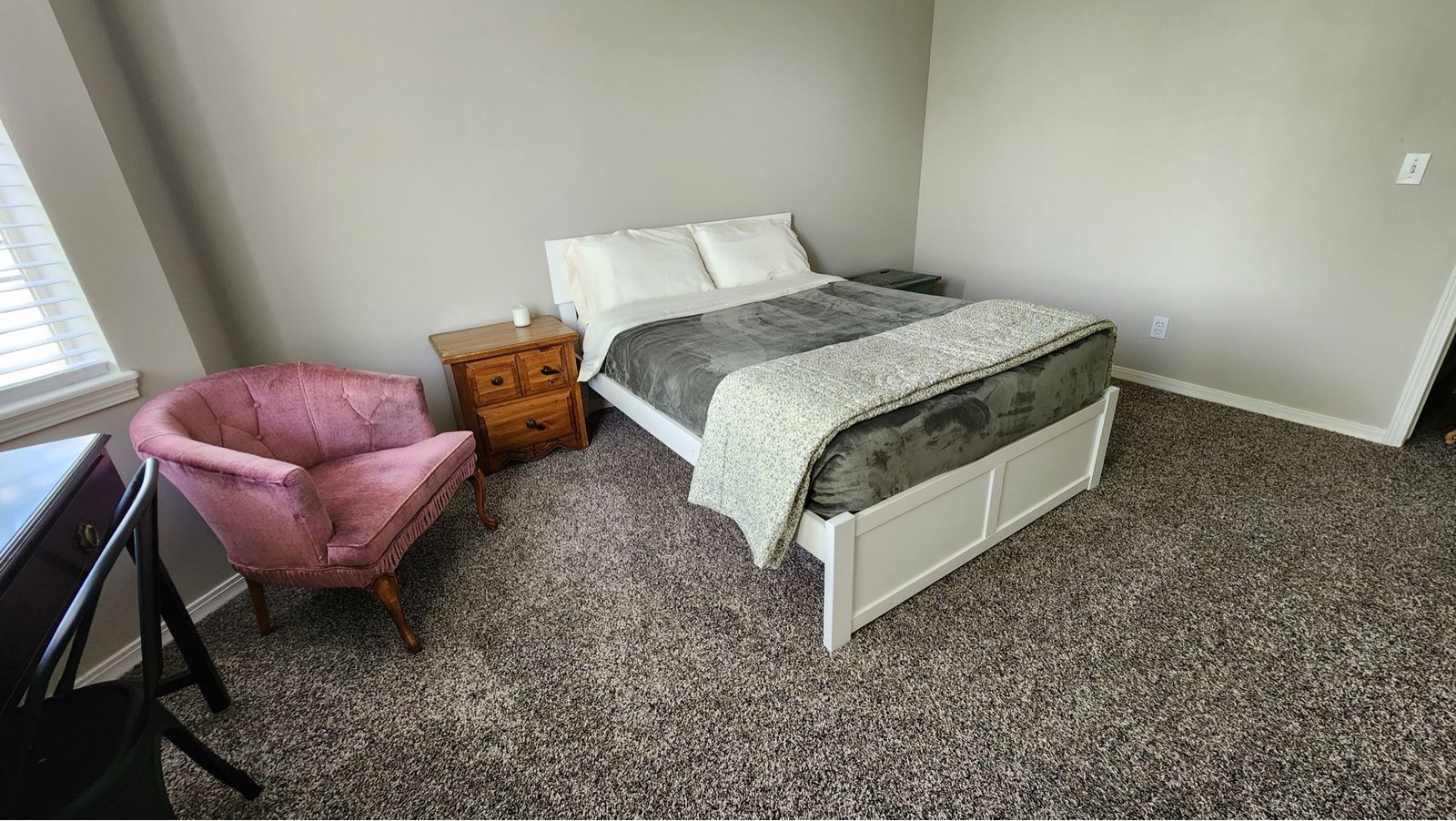 Main image 2