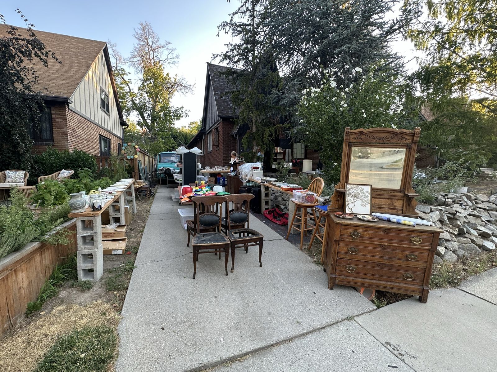 Dog Days Of Summer Yard Sale ! 