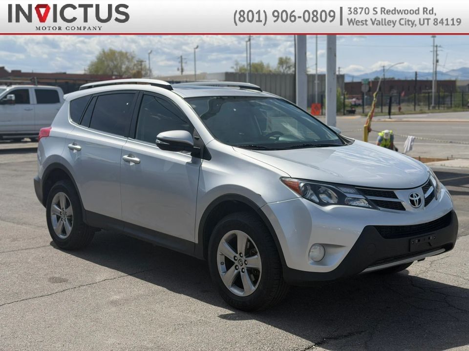2015 TOYOTA RAV4 XLE