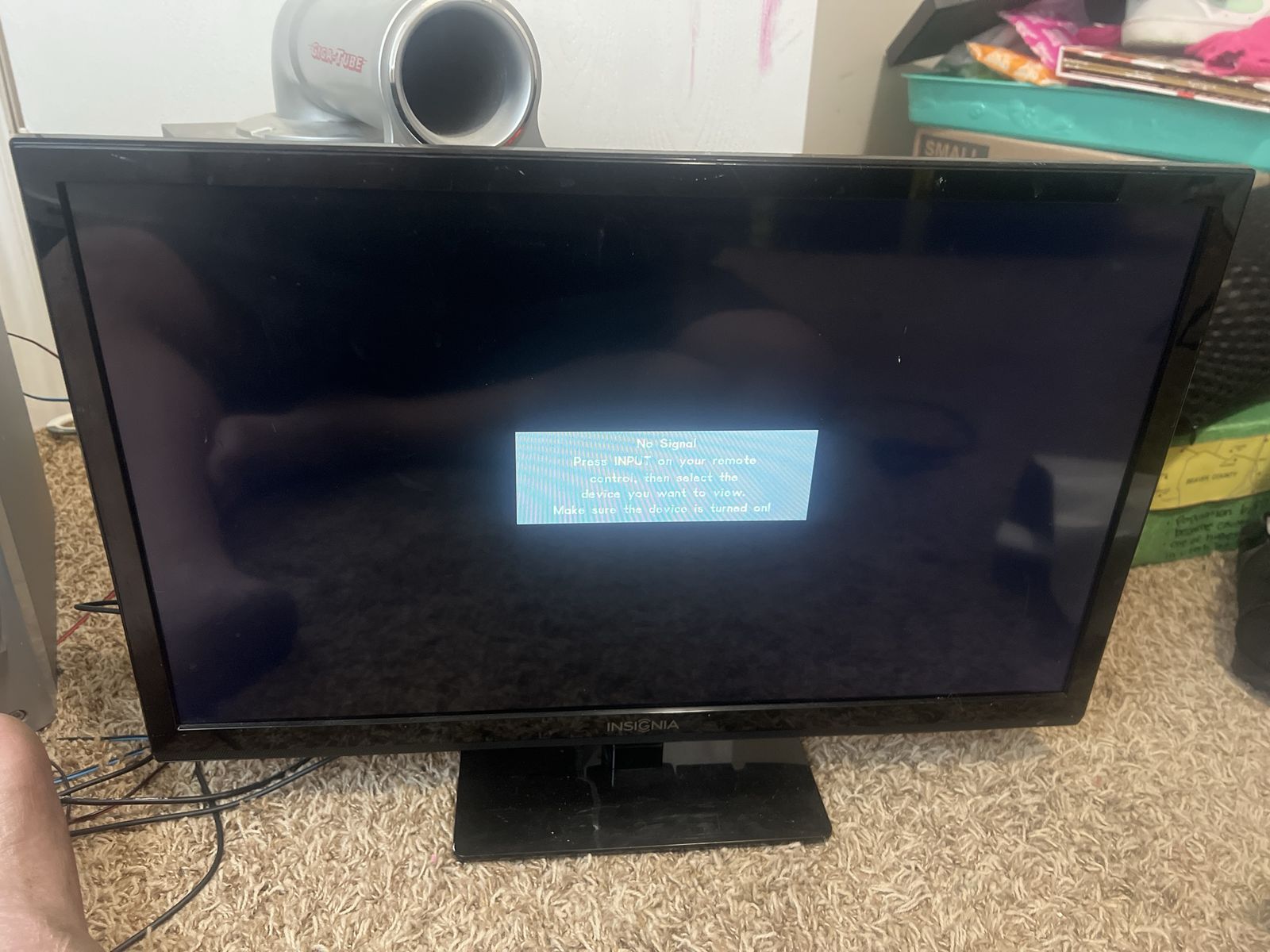 Insignia NS-24ED310NA15 24 Inch LED TV & DVD Combo