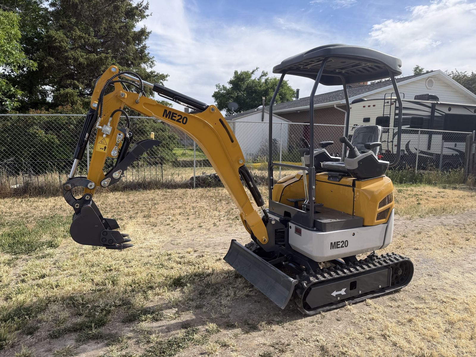 New 2026 ME20 Diesel Mini Excavator 
