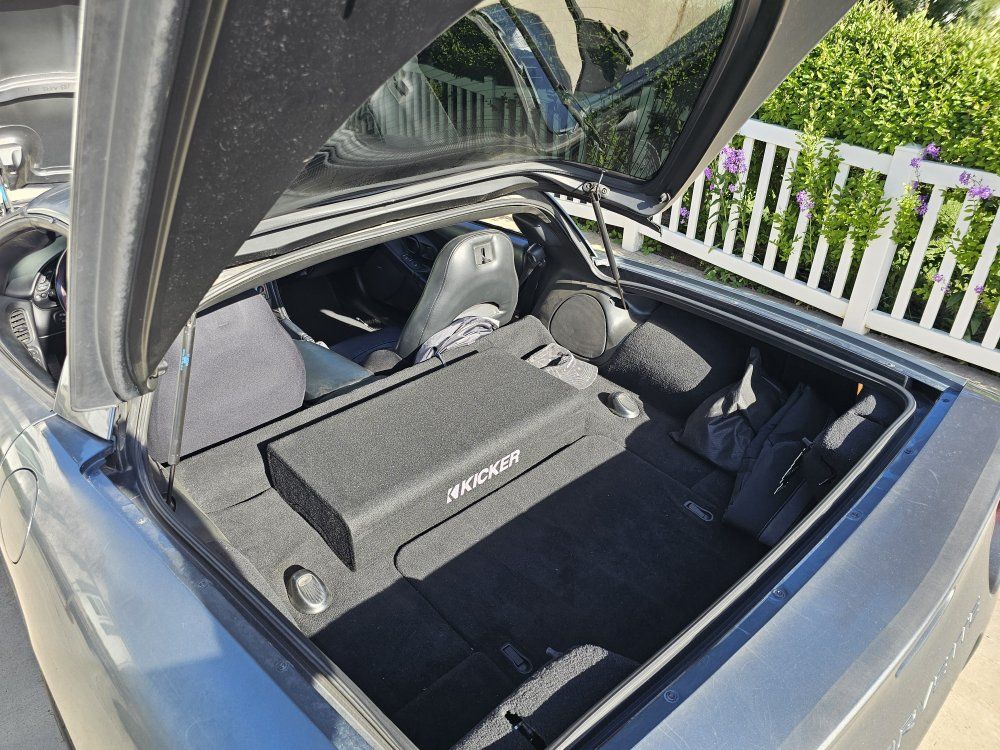 Main image 6