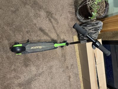 Razor E90 Electric Scooter