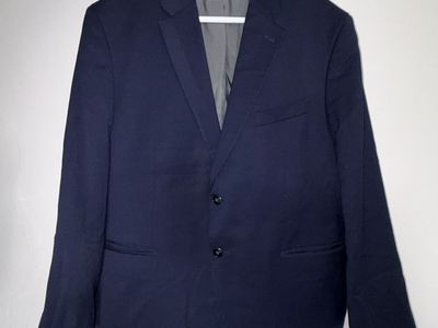 Navy Blue and Black Pronto Oumo Sport Coats - Size 44 Short