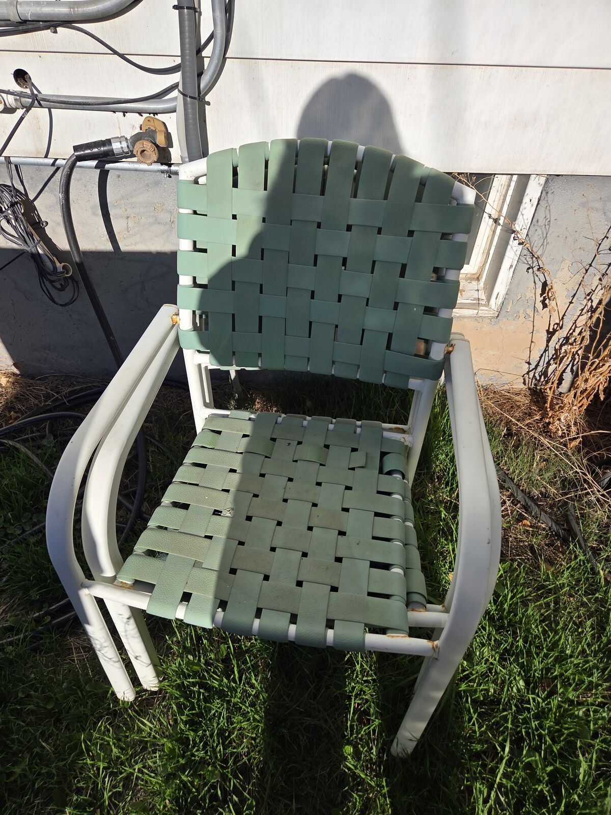 Outdoor sitting set with umbrella