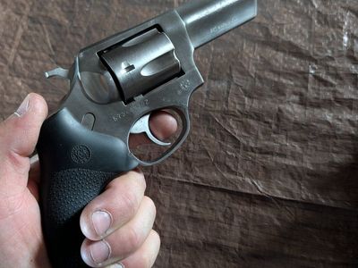 Ruger SP101 .357 pistol and holster