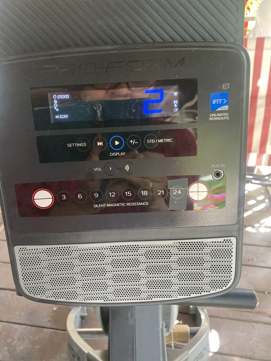 ProForm Rowing Machine with Silent Magnetic Resistance and iFit Compatibility like.  New. Come in check it here. No problem  