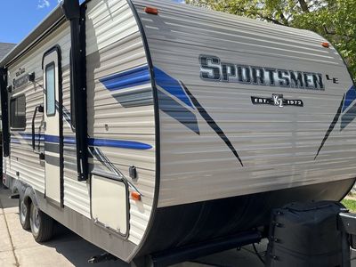 2019 KZ Sportsman LE Toy Hauler