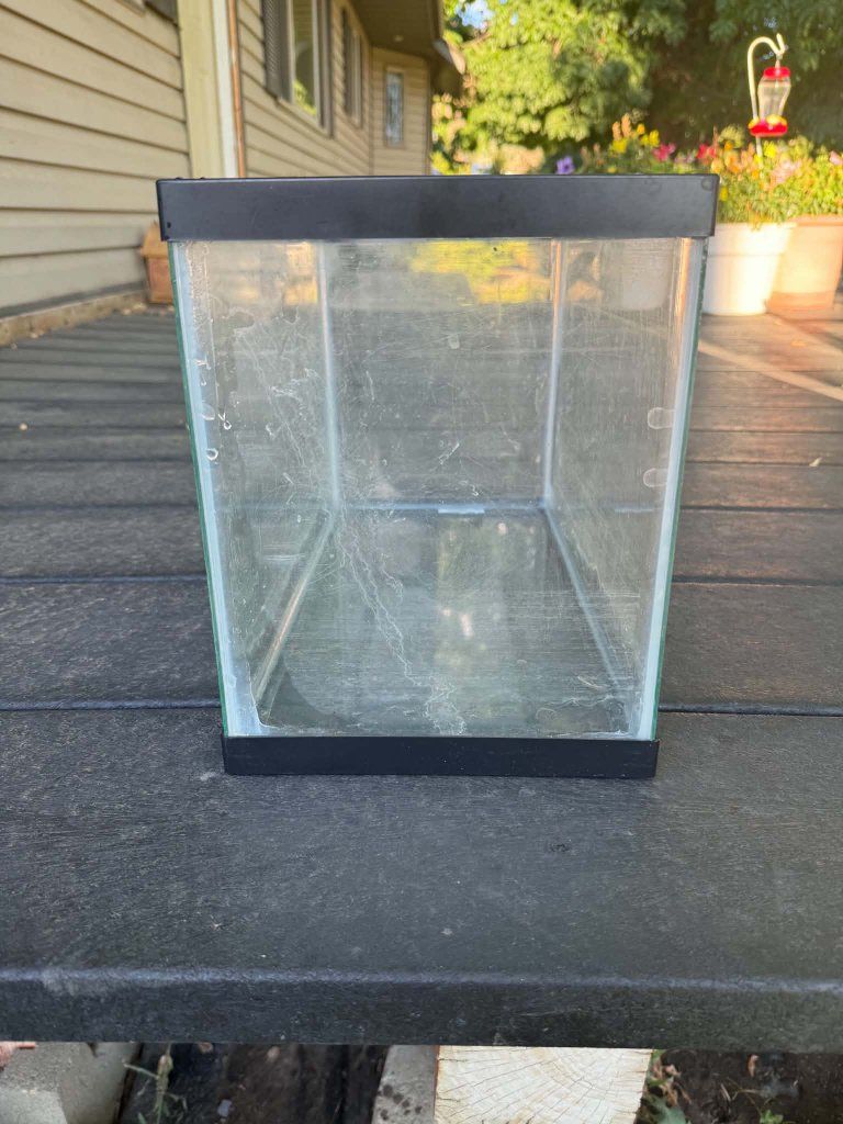 Imaginarium 5 Gallon Fish Tank