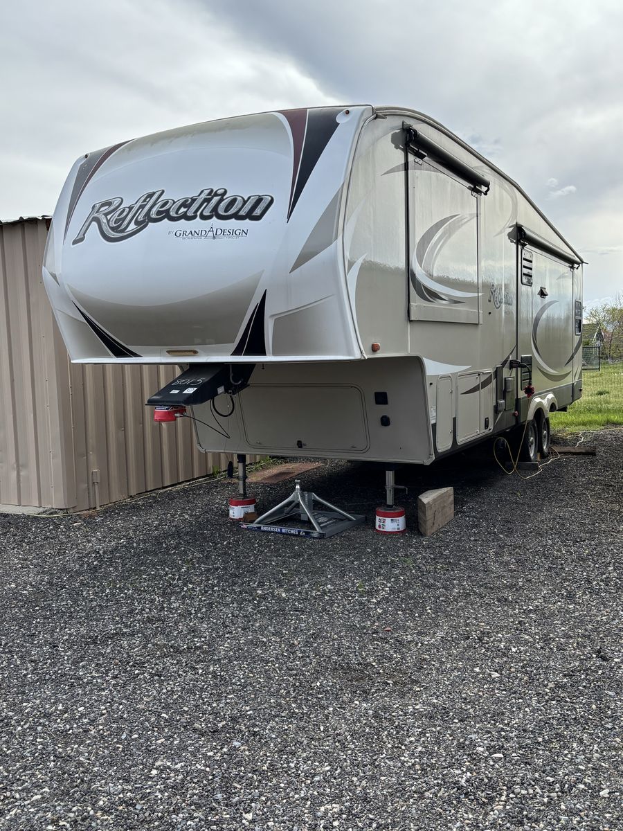 2017 Reflection 303RLS By Grand Design