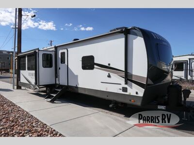 New 2025 Forest River RV Rockwood Signature 8337RL