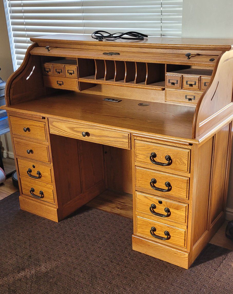 Roll Top American Lifestyles Desk