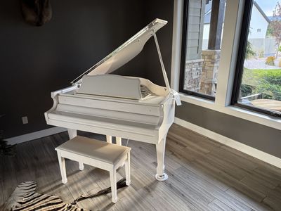 Wm. Knabe & Co. White Baby Grand Piano