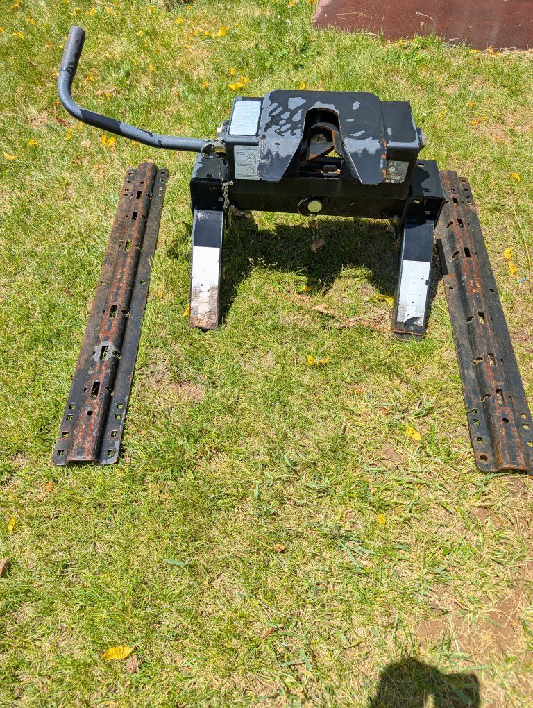 5 th wheel hitch