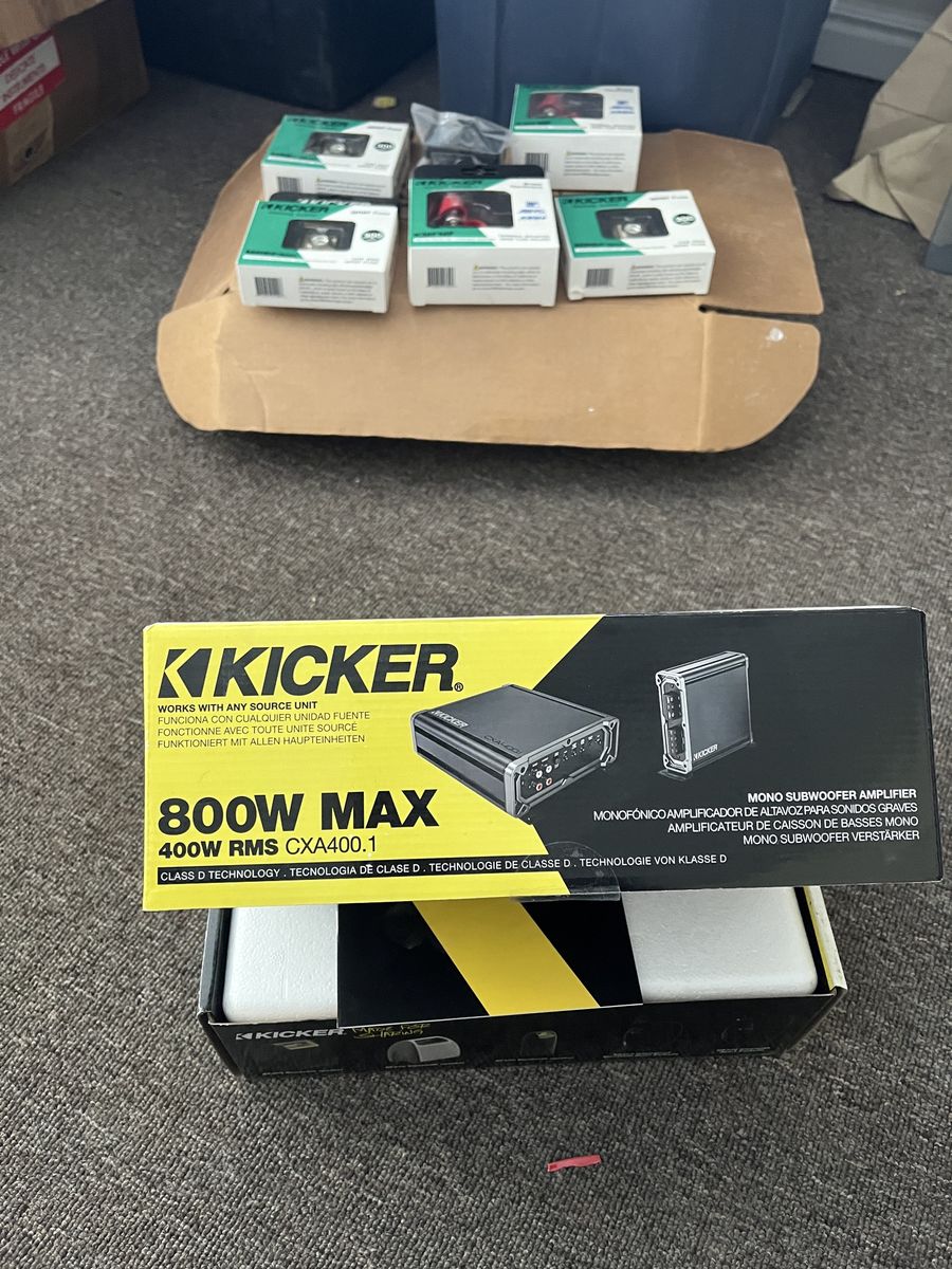 New Kicker Amp and accessories