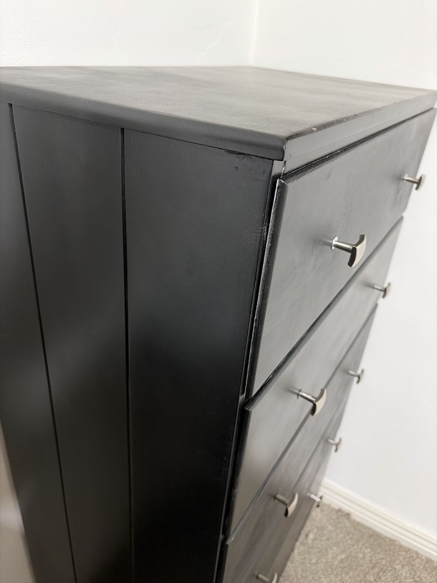 Main image 3
