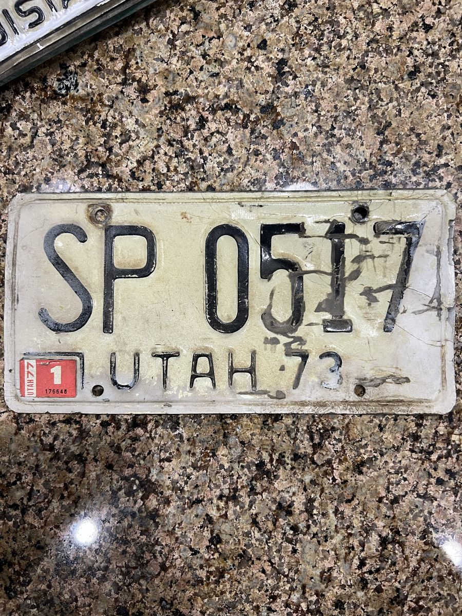 Vintage Utah 1973 License Plate - SP 0517 - Collectible Automobile Memorabilia