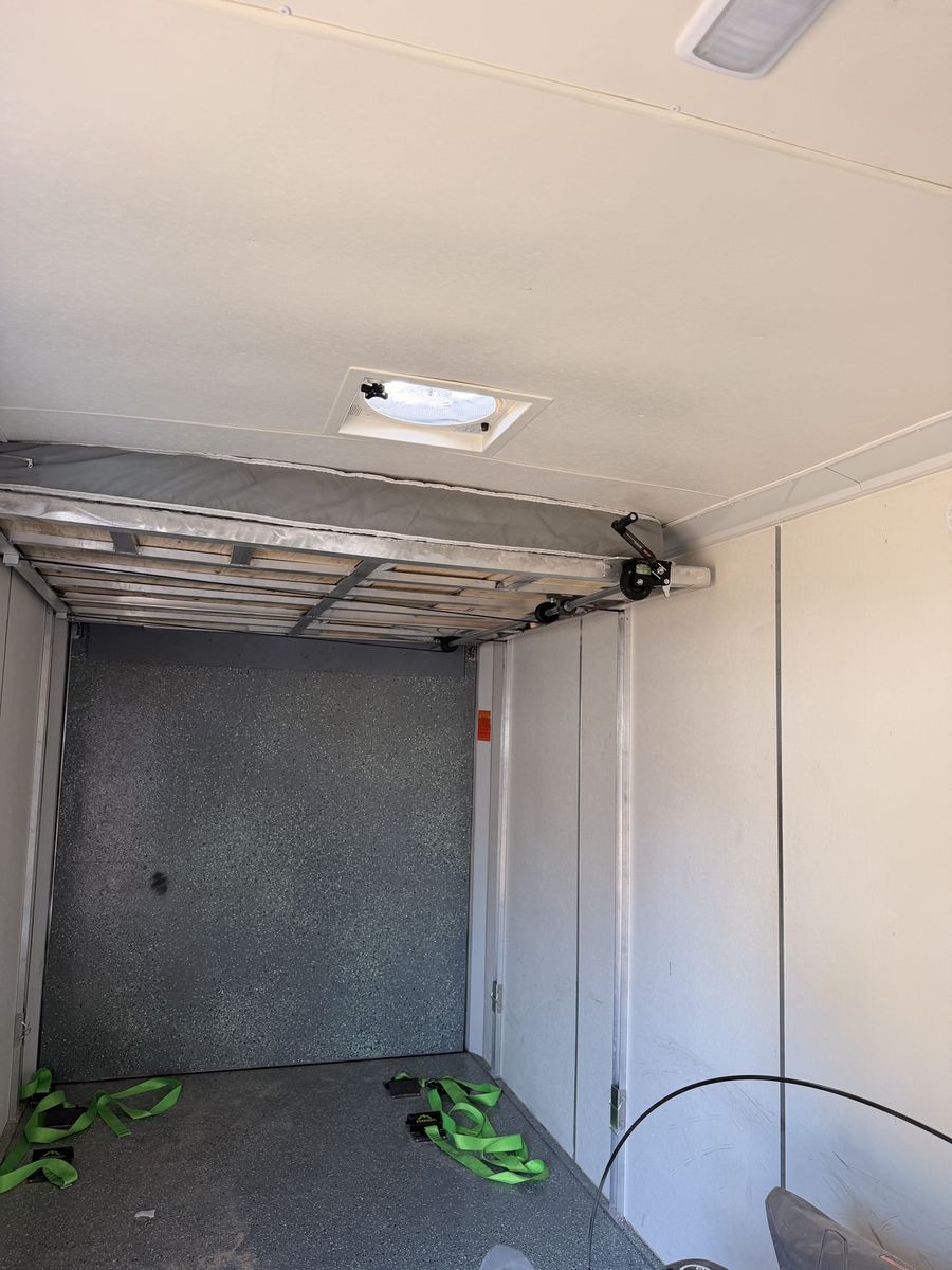 Main image 3