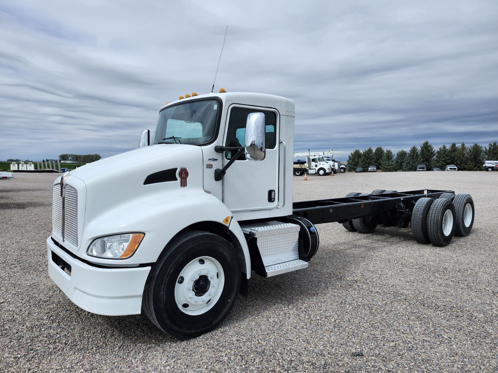 2020 KENWORTH T370
