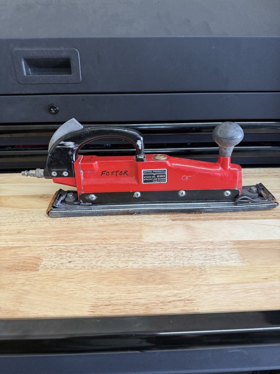 Central Pneumatic Straight Line Air Sander 280