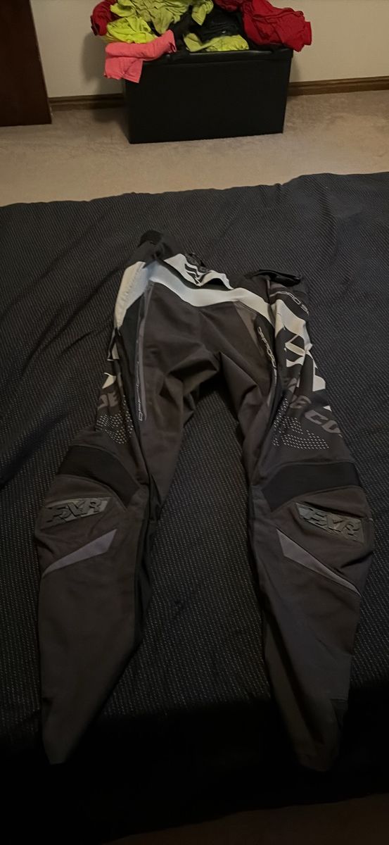 Main image 2
