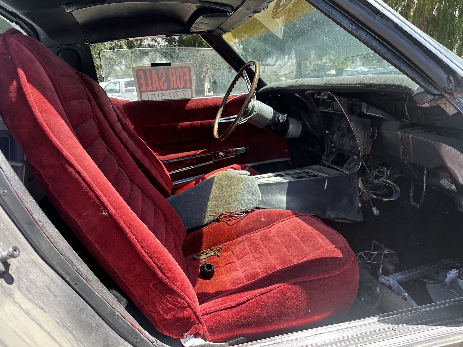 Main image 10