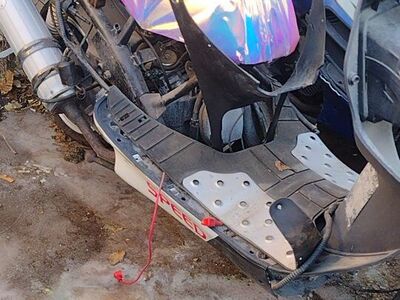 two motorcycles for parts or fix I have the tile o