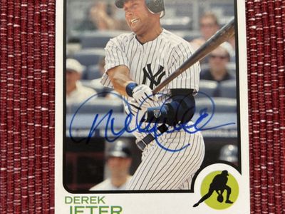 Derek Jeter Autograph New York Yankees MLB Hand Signed Topps 2014 Baseball Card