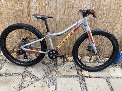Scott Scale Plus . 24inch Kids Mountian Bike