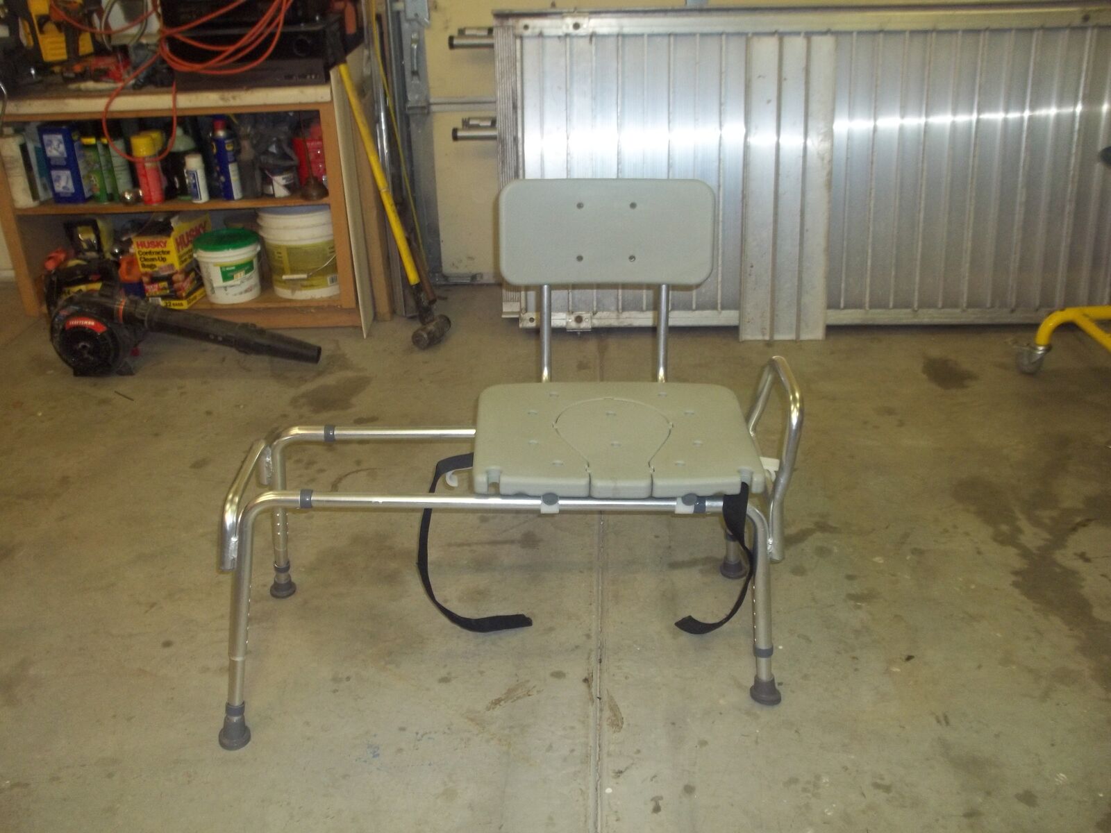 Bathtub transfer chair