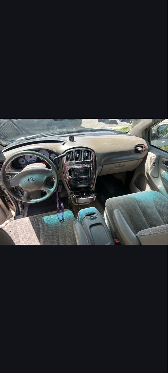 Runs and drives 1800$