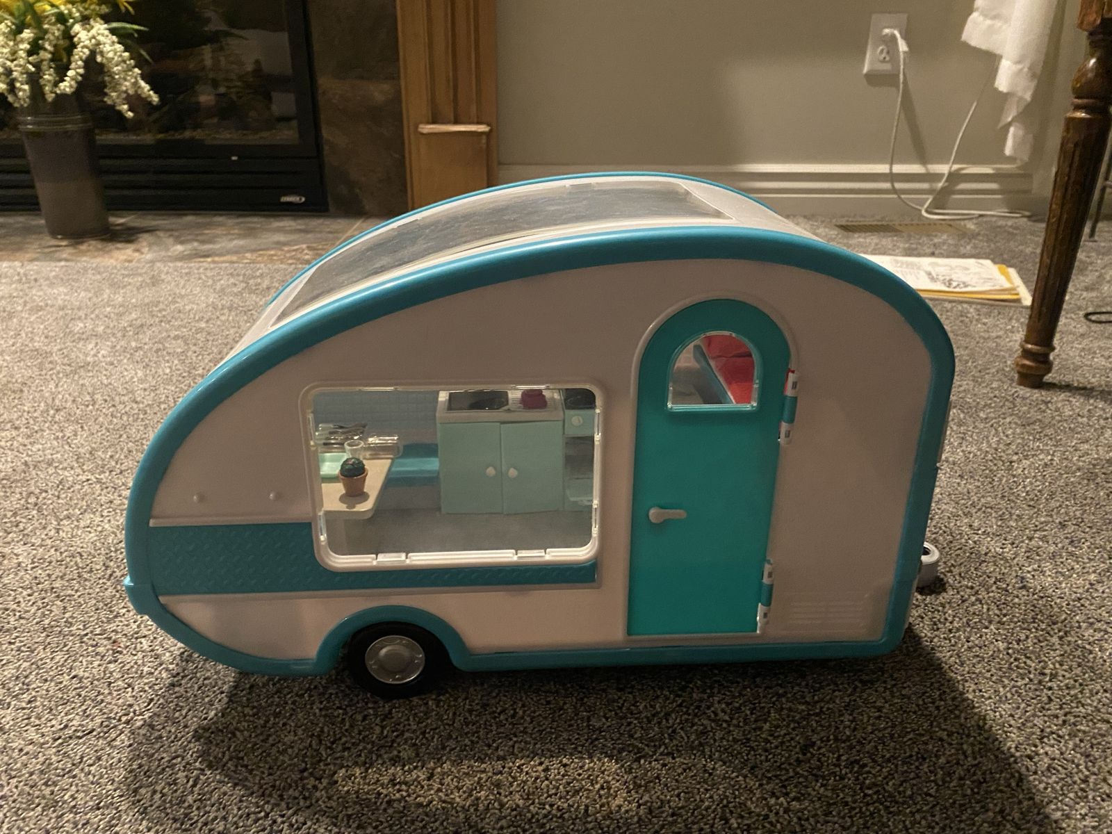 Doll’s toy trailer