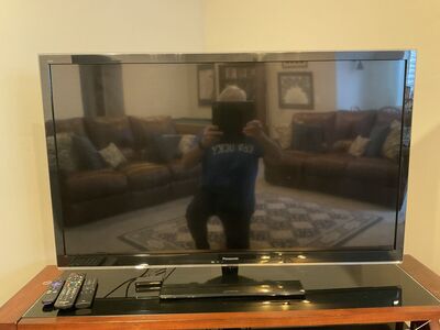 Panasonic Viera TC-L47E50 47” TV