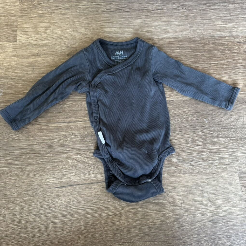 H&M Cotton Wrap Gray Baby One Piece Onesie Newborn