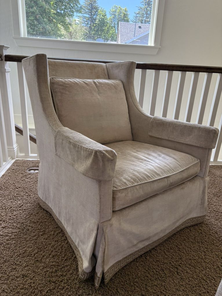 Lee Industries Swivel Rocker