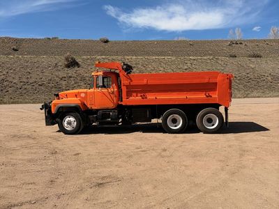 1999 Mack RD688S T/A Dump Truck