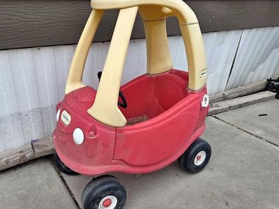 Cozy coupe car