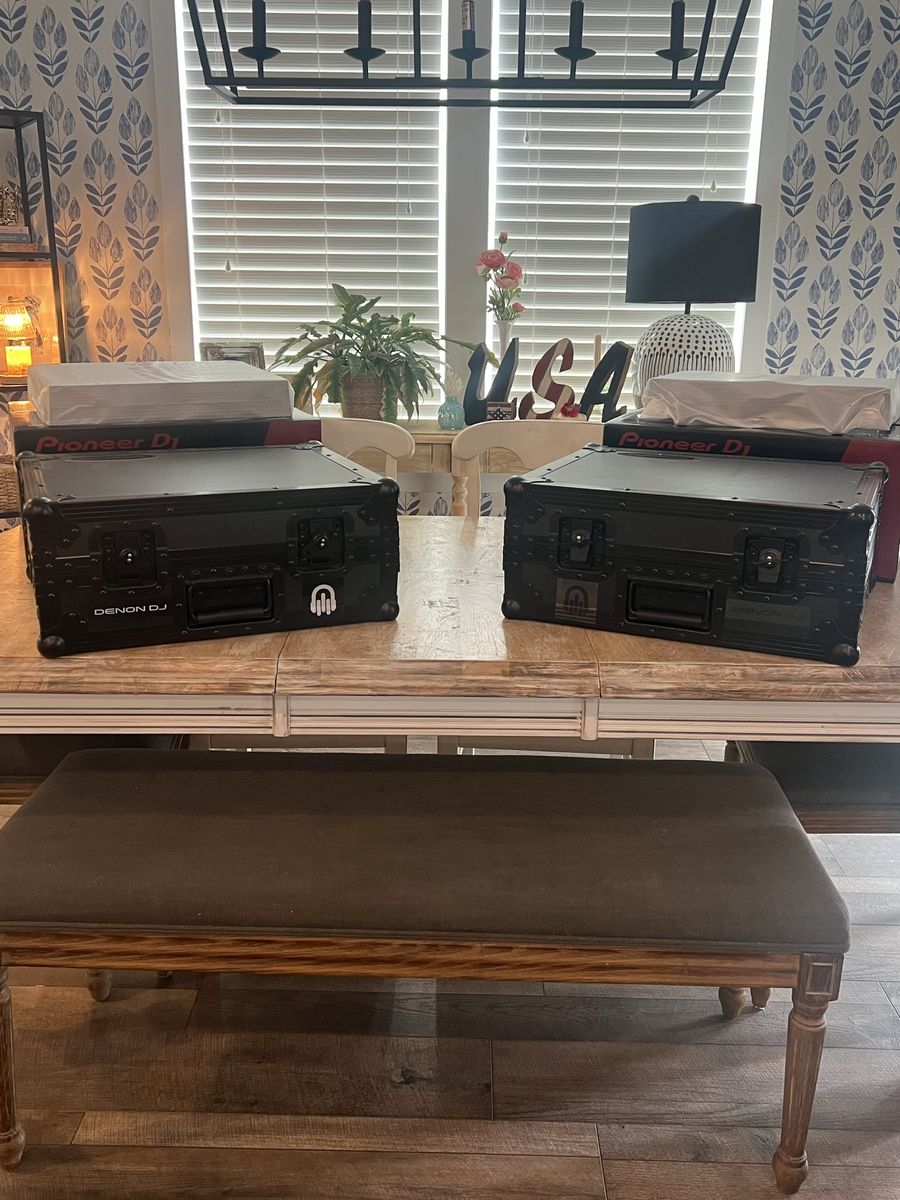 Pioneer DJ PLX-500K Turntables (2) with Odyssey FZ1200BL Cases - Mint Condition