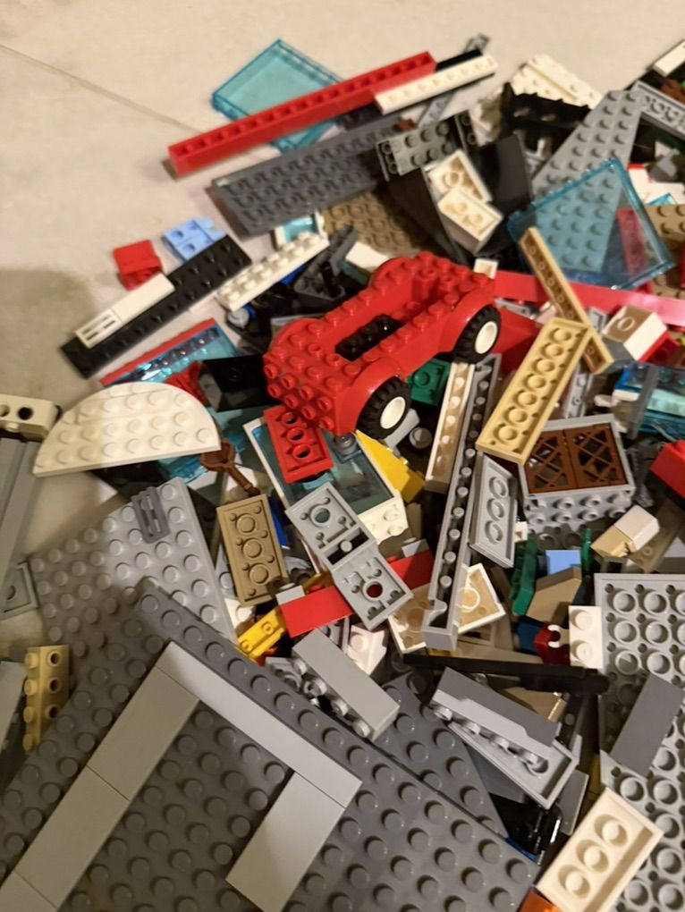 Main image 4