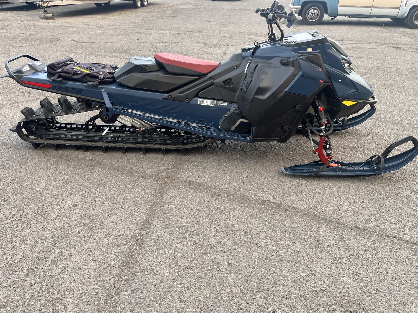 2025 Ski Doo Summit X Turbo R Expert 165" w/ 10.5 Inch Display