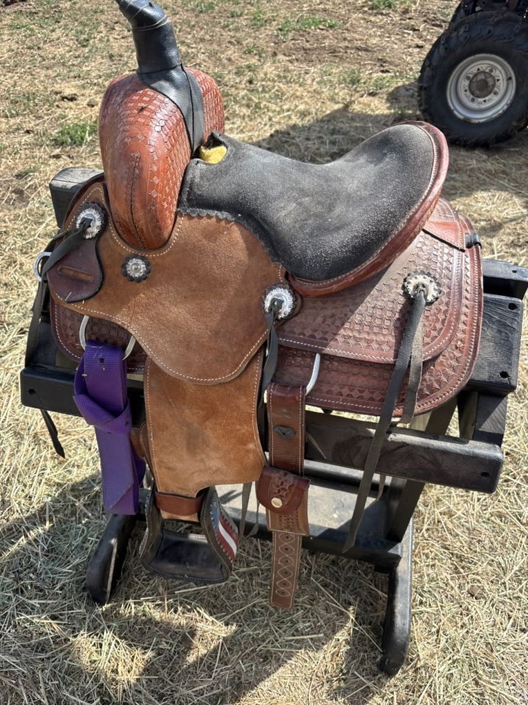 10 Youth Saddle