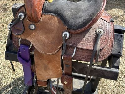 10 Youth Saddle