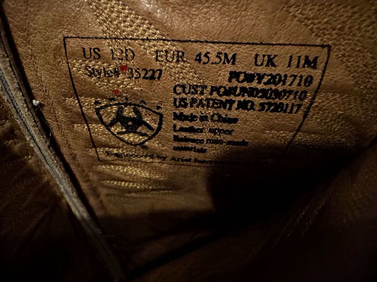 Arita cowboy boots hardly used 12D