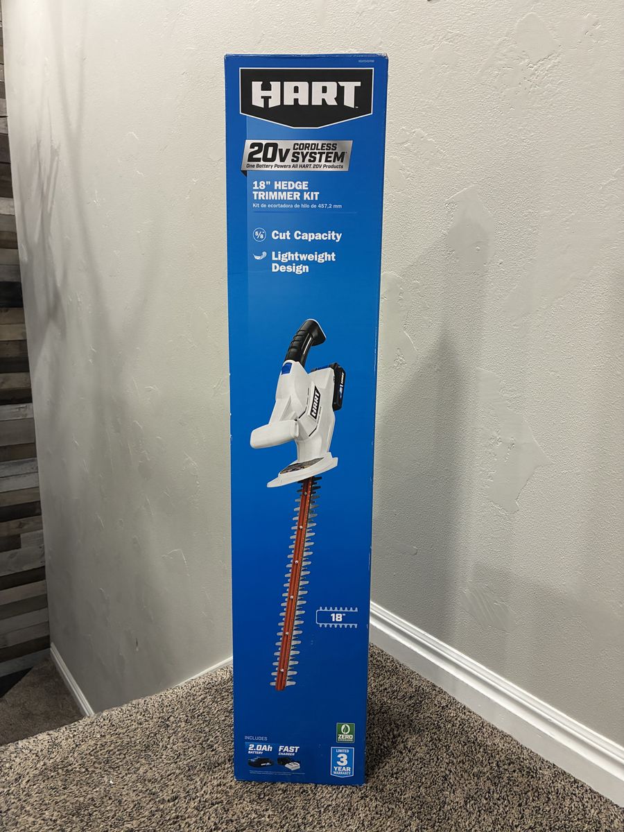 HART 20V Cordless 18 inch Hedge Trimmer Kit